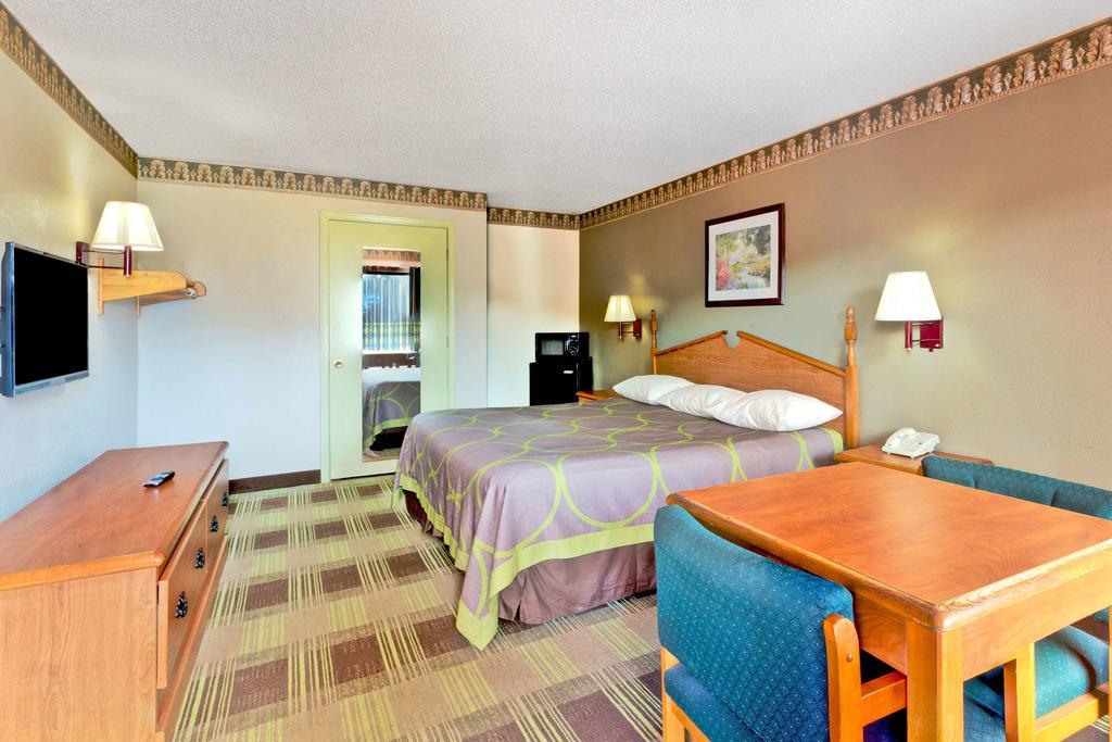 Hotel Super 8 Newnan Extérieur photo